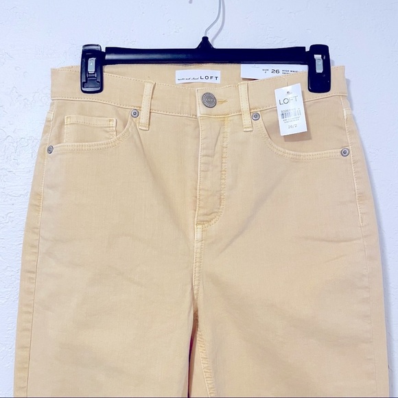 NWT LOFT High Waist Skinny Crop Frayed Hems Jeans Yellow Size‎ 26/2 - Picture 3 of 10